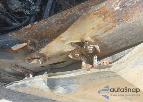 2019 Chevrolet Impala Premier из США, поврежденный, VIN 1G1105S32KU143710